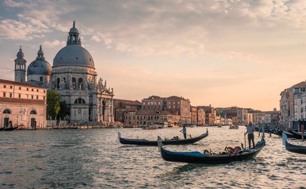 a picturesque view in Venice